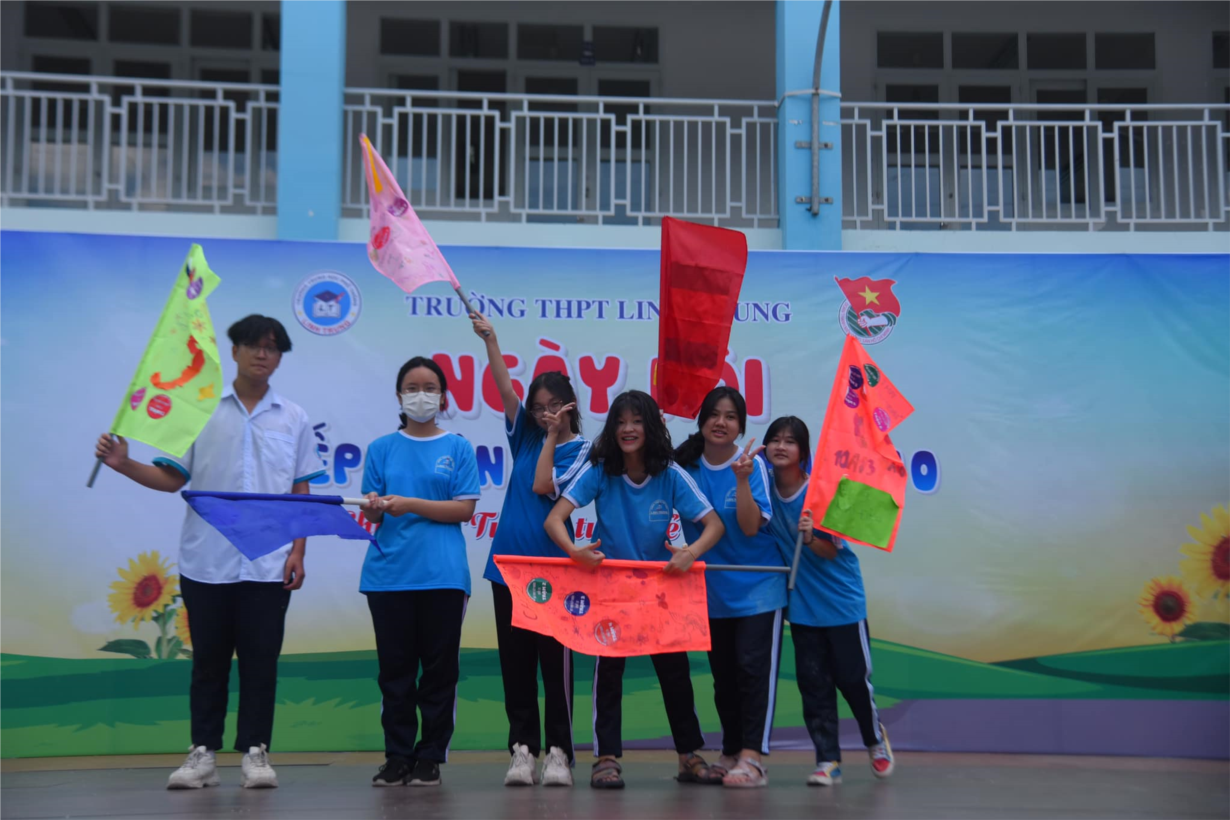 Ngay hoi HS K10 nam 2022-18.jpg